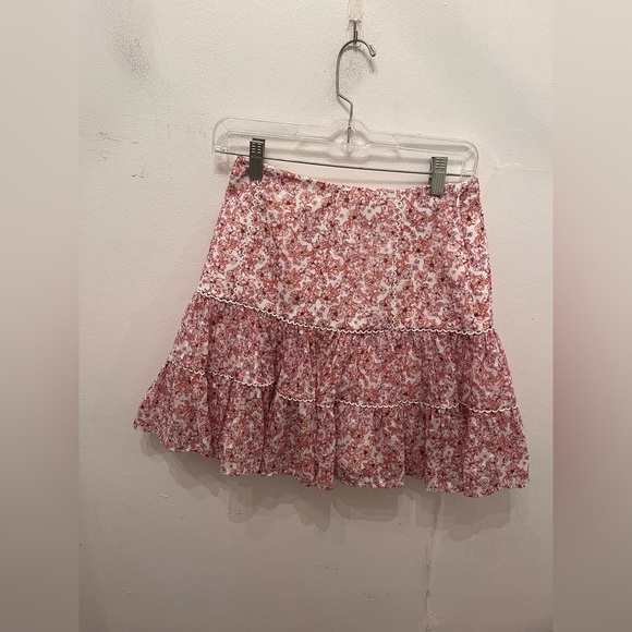 Significant Other Pink Floral Tiered Mini Skirt Size 2 - Picture 2 of 4